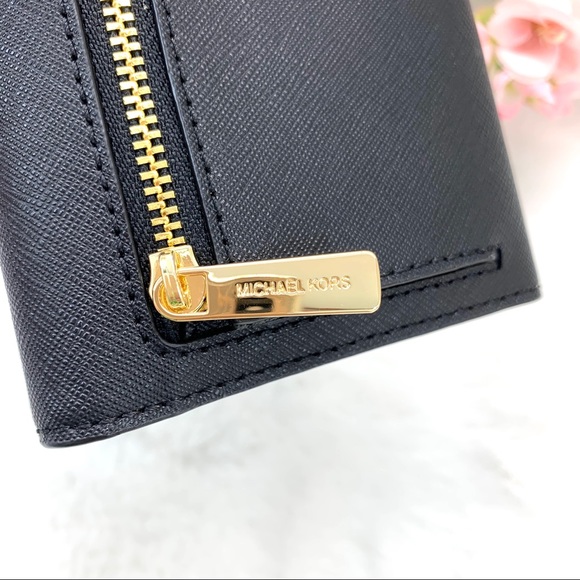 Michael Kors Jet Set Travel Large Trifold Leather Wallet in BLACK/ GOLD TONE - Picture 4 of 8